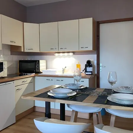 Apartment Modern Decoration 5 Minutes From The Tram C All Shops #n8
