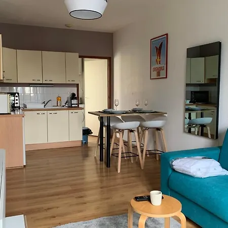 Modern Decoration 5 Minutes From The Tram C All Shops #n8 Apartment